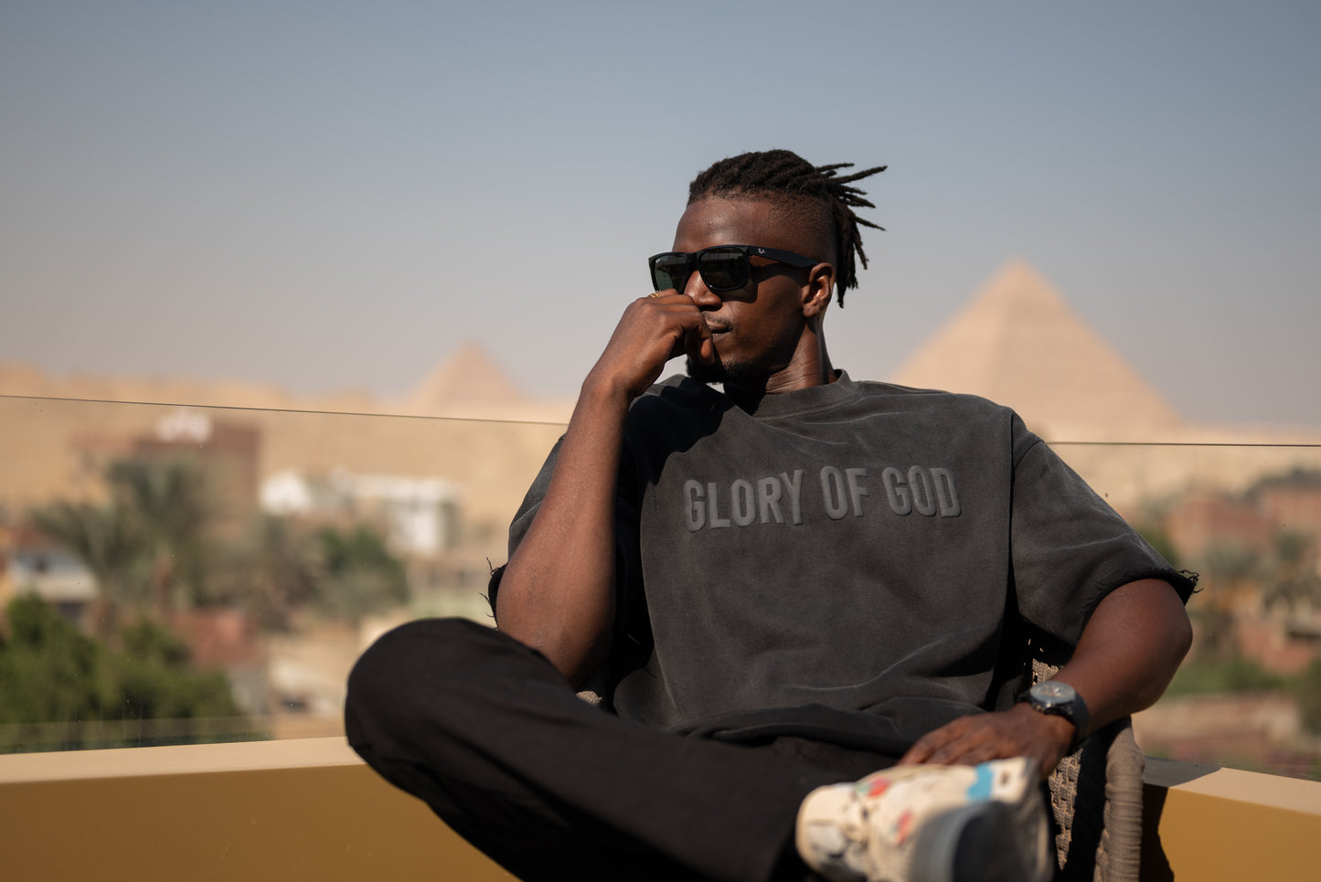 Glory of God Oversized T-Shirt - Ultra-Soft Cotton in Elegant Gray